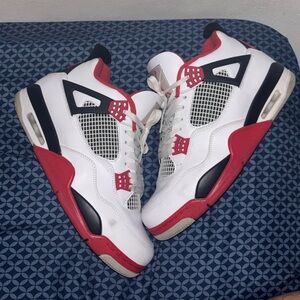 Jordan 4 Fire Red
